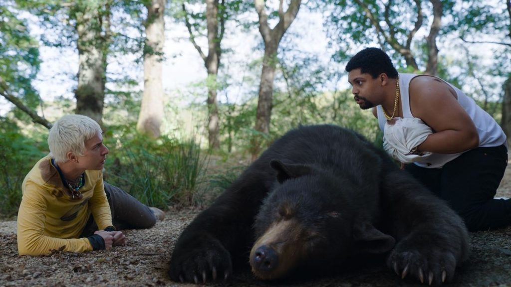 映画『コカイン・ベア』一流スタッフが作り上げた“キマっちゃったクマ”の場面写真